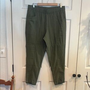 Old Navy Women's High Rise Straight Taper Olive Green Linen Cropped Pants